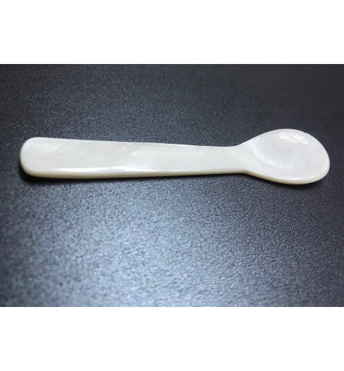 Muỗng ốc trai trắng